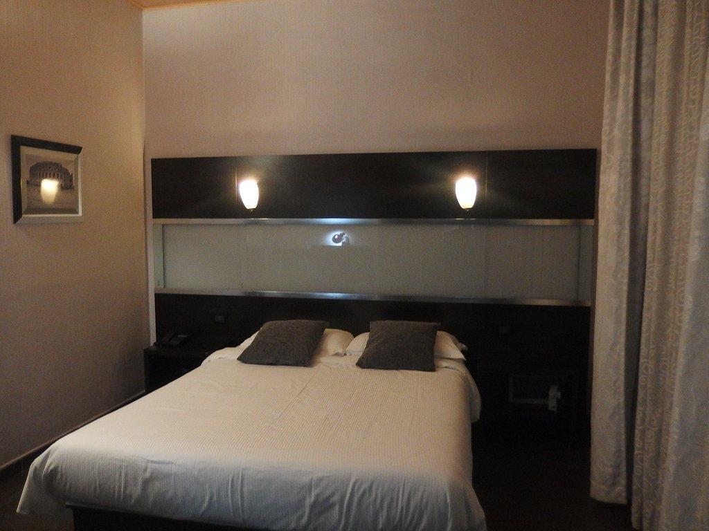 Hotel Bolzano Milan Exterior photo